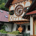 Black Forest Kuckucksnest Mit Pool, Wifi, Seeblick In *