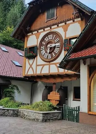 Black Forest Kuckucksnest Mit Pool, Wifi, Seeblick In *